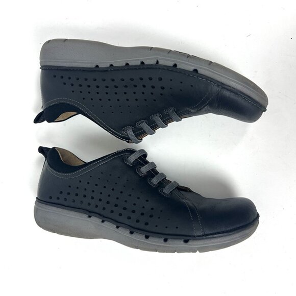 Clarks Unstructured Black Leather No Tie Slip On Sneakers Women’s 7.5 Walking - Picture 5 of 12